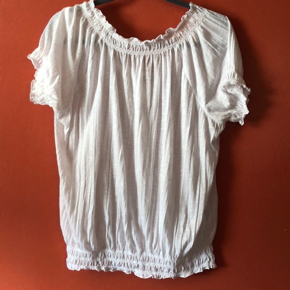 White top - Picture 4 of 4